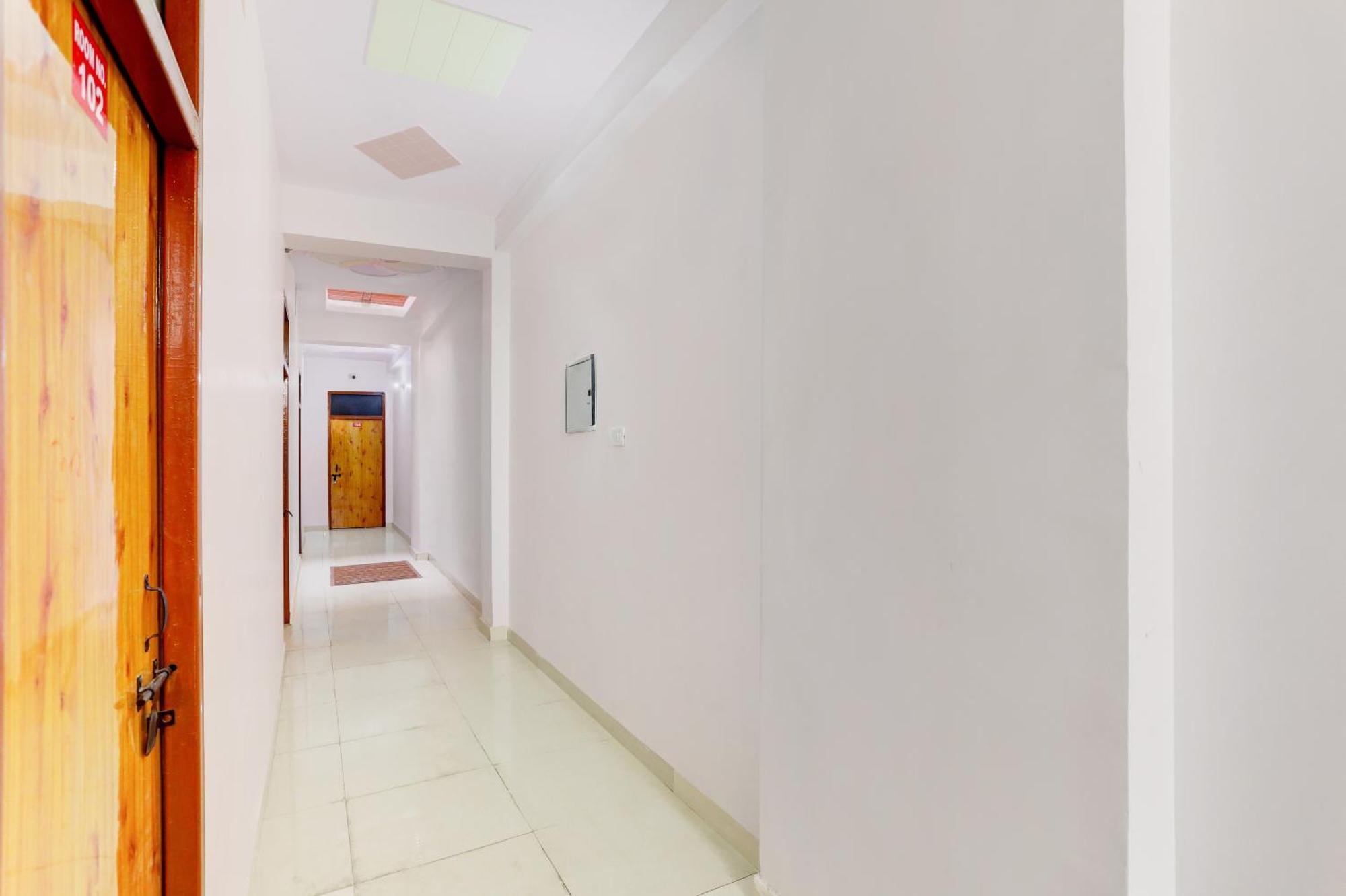 Hotel O Blu Moon Ghaziabad Exterior photo