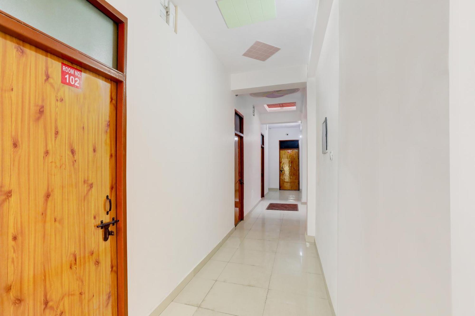 Hotel O Blu Moon Ghaziabad Exterior photo